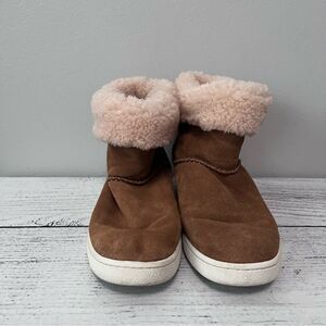 Ugg Mika Classic Sneaker Boots Size 10